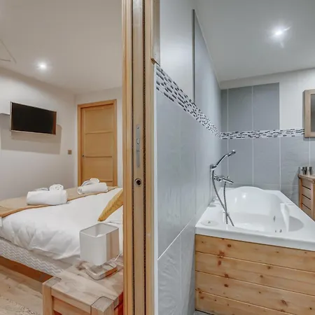 Palafour - 3 Pieces Pour 8 Personnes 154 * Tignes